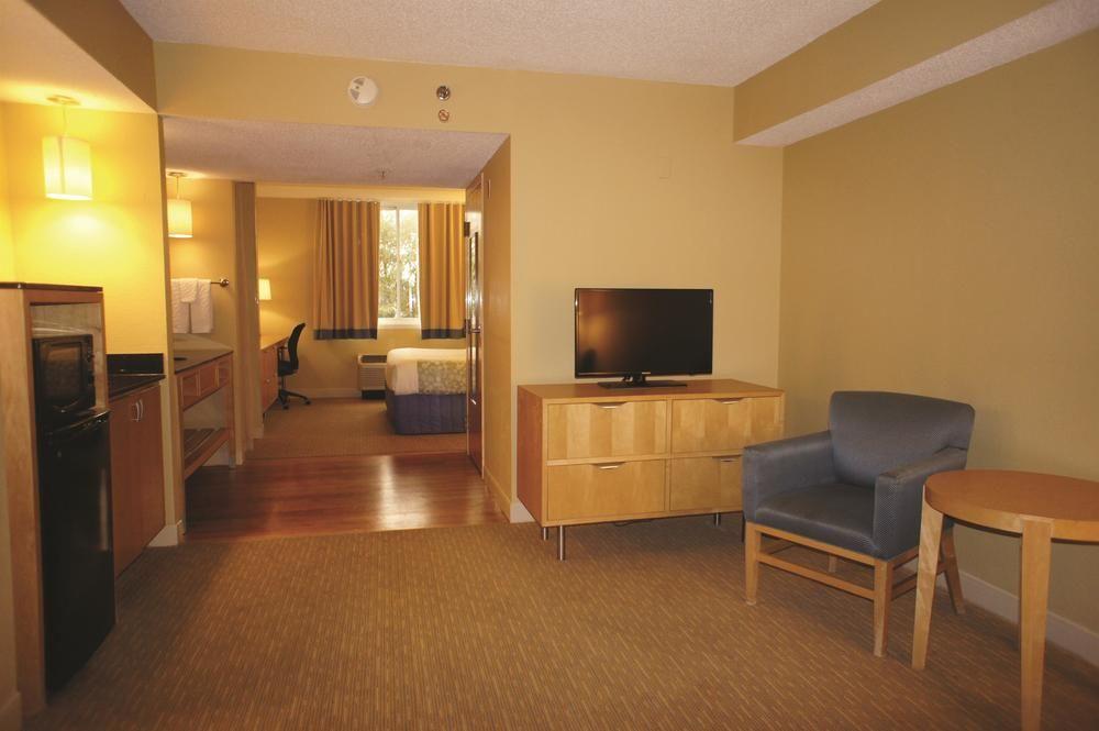 La Quinta By Wyndham Sarasota Downtown Ξενοδοχείο Εξωτερικό φωτογραφία