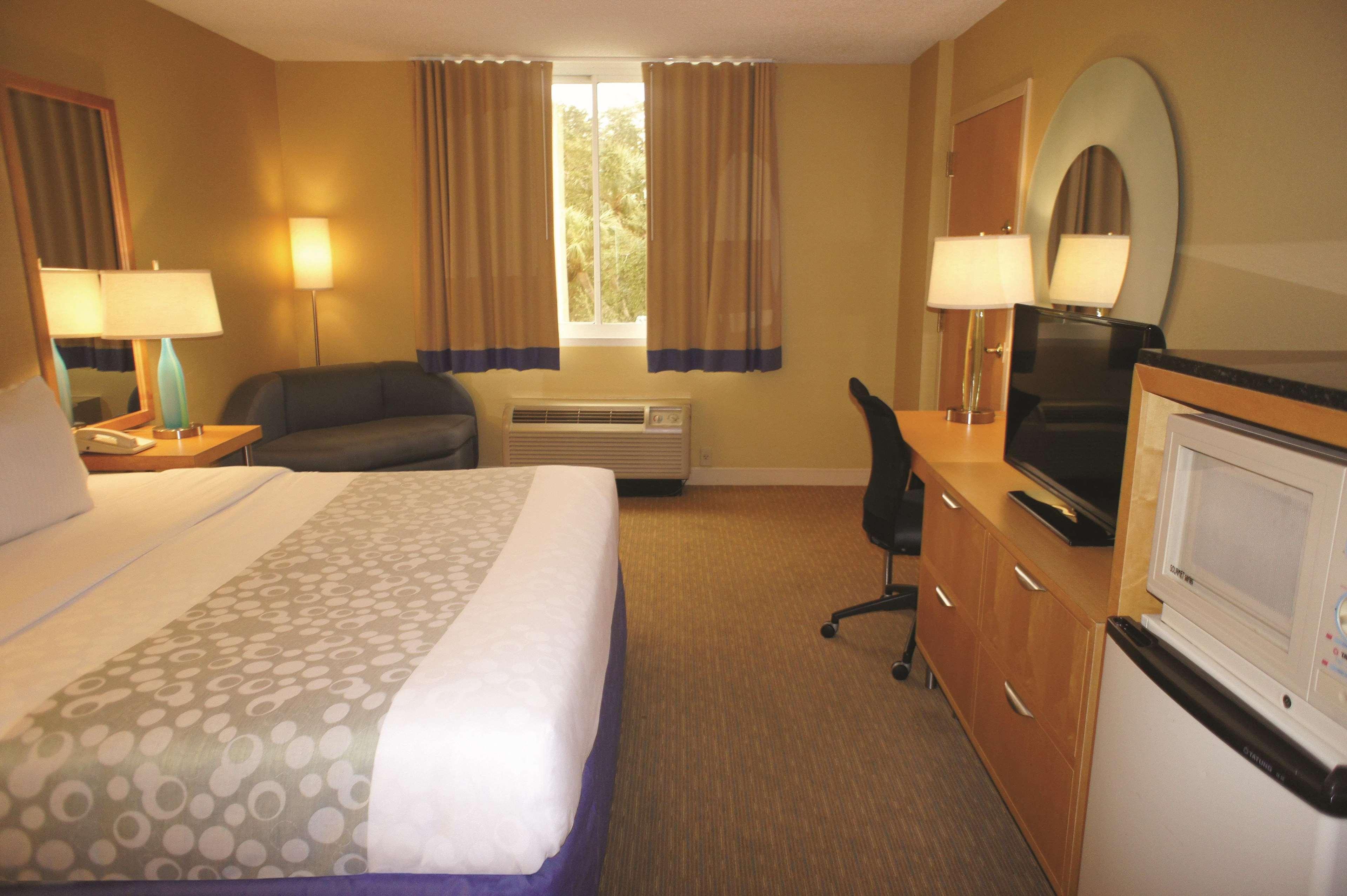La Quinta By Wyndham Sarasota Downtown Ξενοδοχείο Εξωτερικό φωτογραφία
