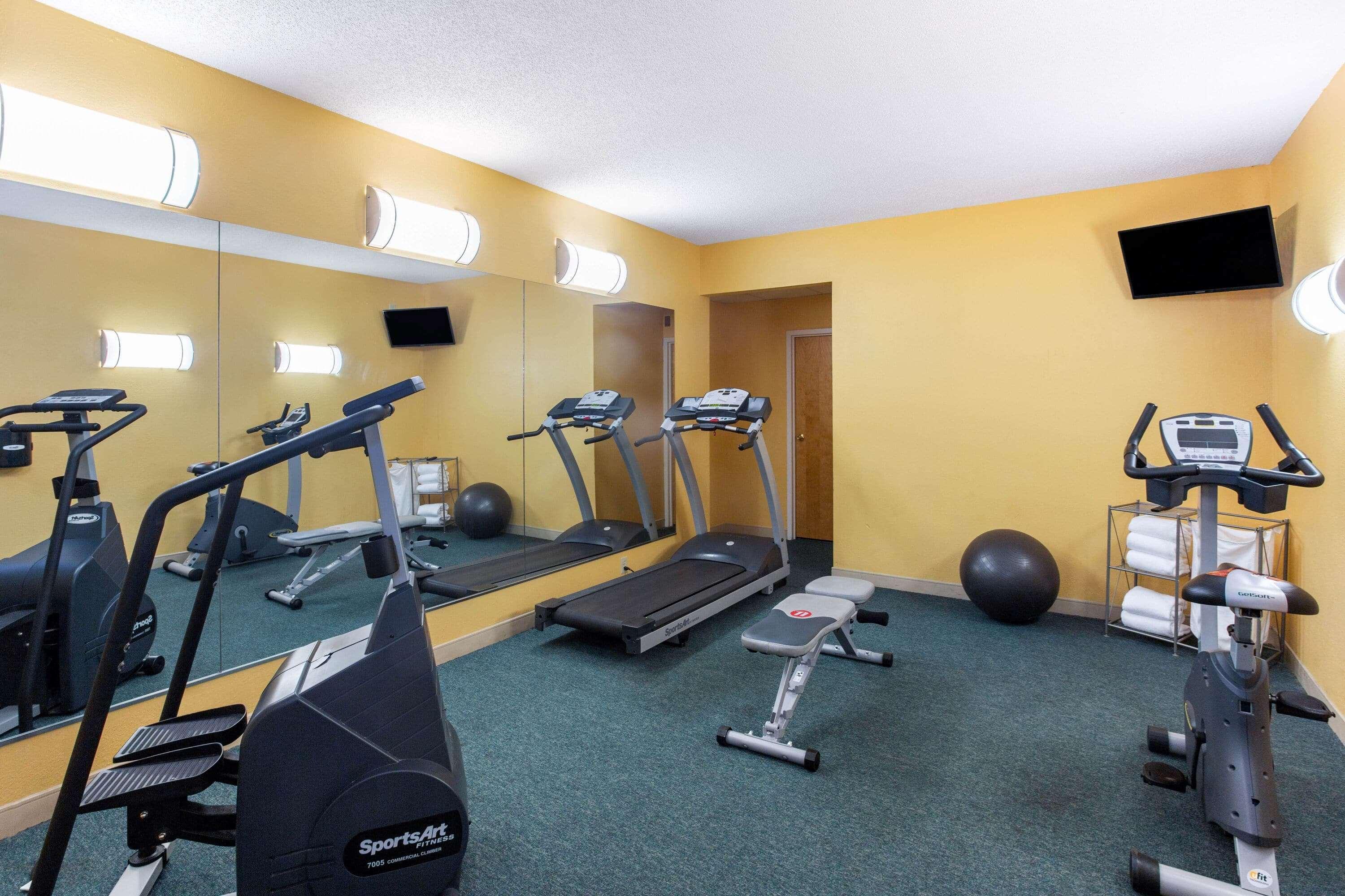 La Quinta By Wyndham Sarasota Downtown Ξενοδοχείο Εξωτερικό φωτογραφία