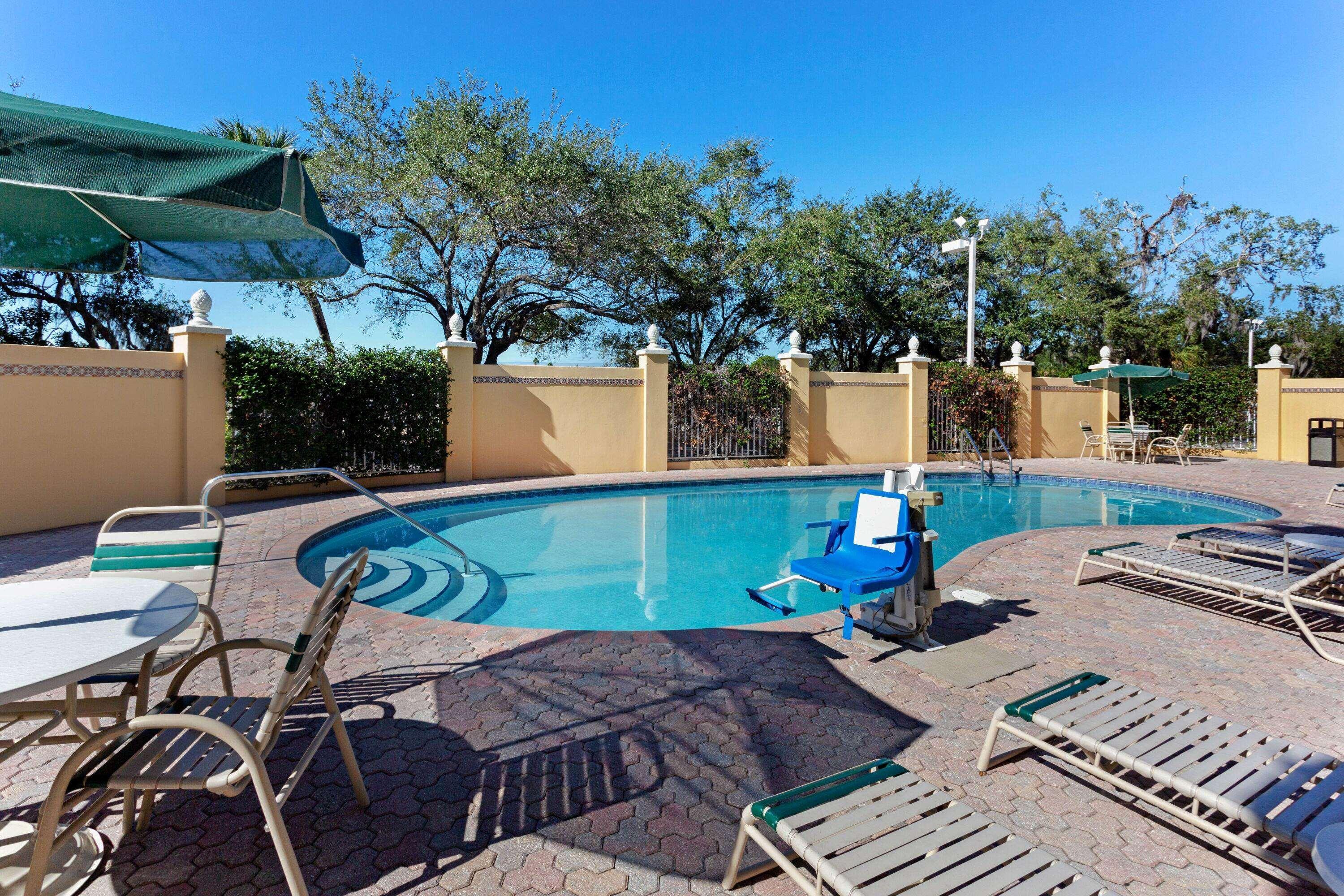 La Quinta By Wyndham Sarasota Downtown Ξενοδοχείο Εξωτερικό φωτογραφία