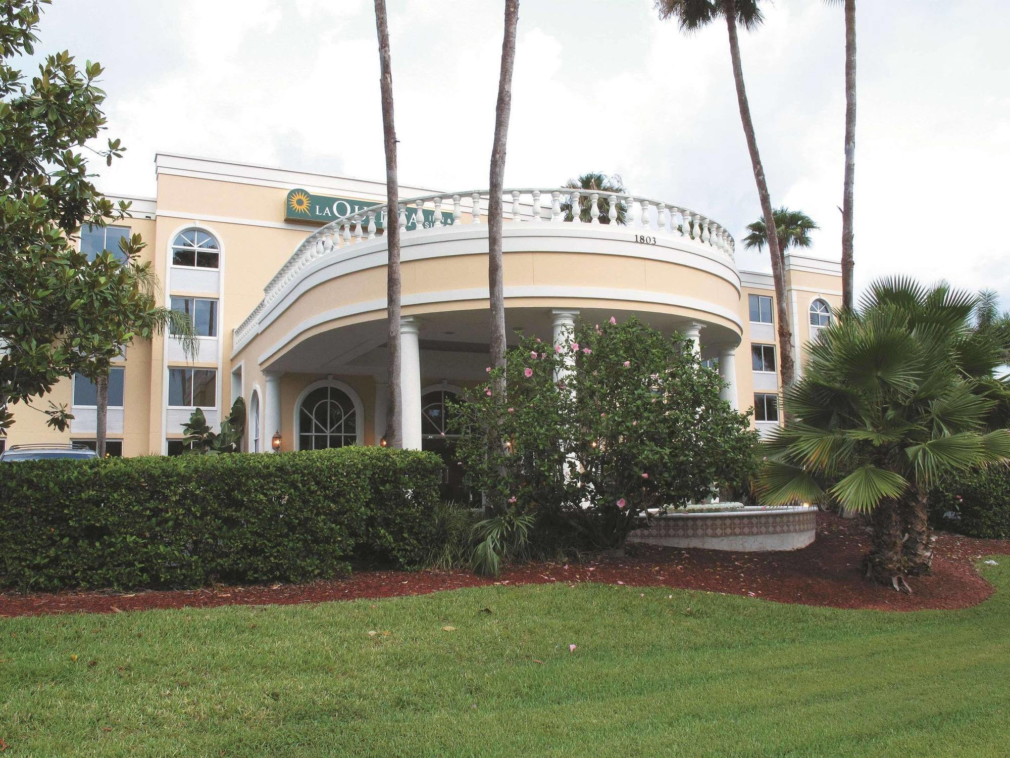 La Quinta By Wyndham Sarasota Downtown Ξενοδοχείο Εξωτερικό φωτογραφία